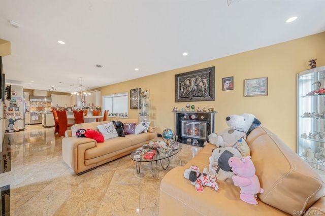 1218 Centre Street, Hewlett, NY 11557