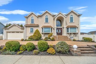 1218 Centre Street, Hewlett, NY 11557