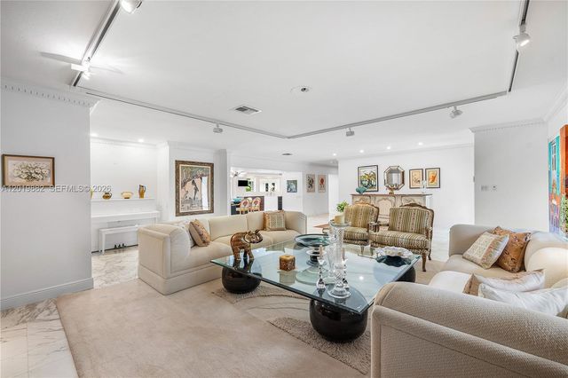 4301 Sanders Street, Hollywood, FL 33021