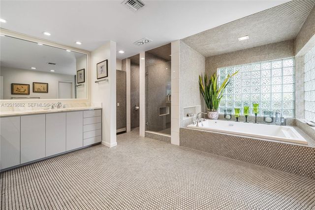 4301 Sanders Street, Hollywood, FL 33021