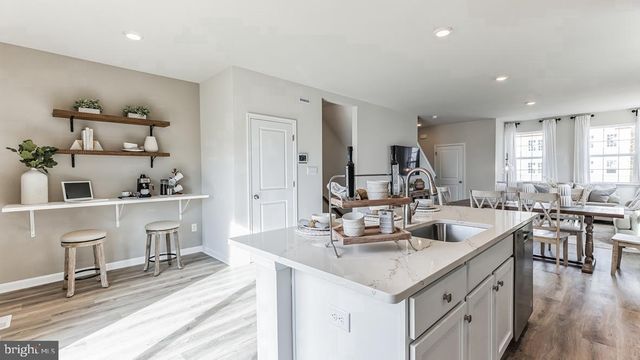 243 MACOUN WAY, Glassborough, NJ 08028