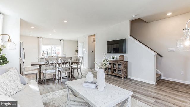 243 MACOUN WAY, Glassborough, NJ 08028