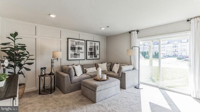 243 MACOUN WAY, Glassborough, NJ 08028