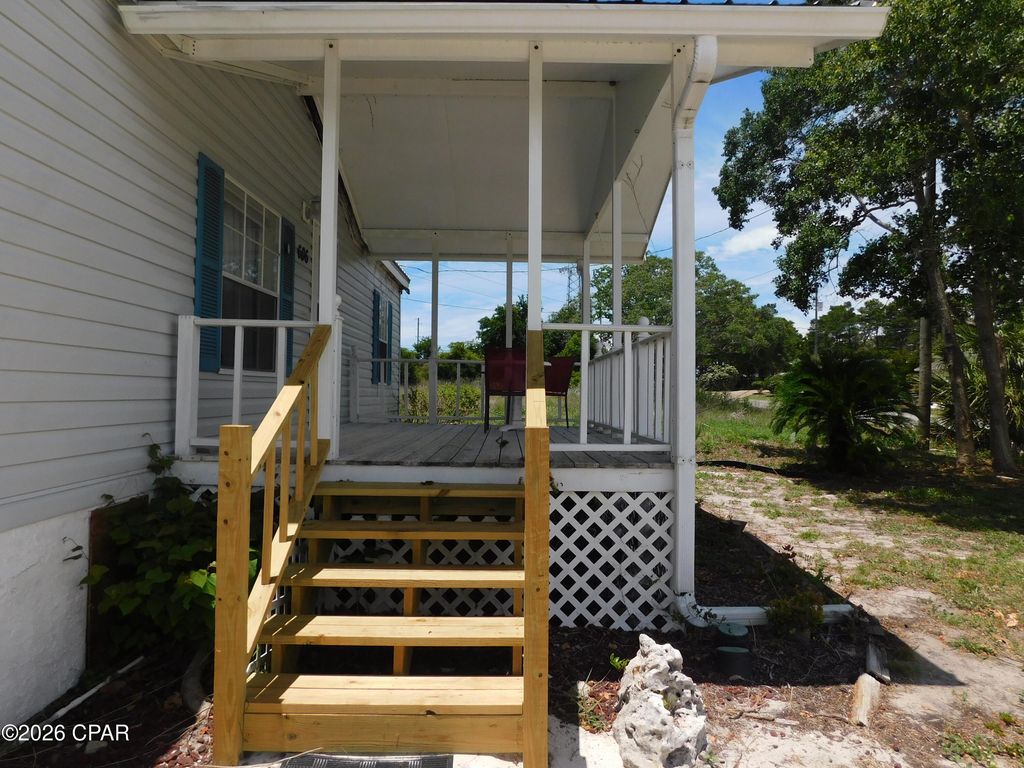 Image 5 of property listing at 606 Malaga Place, Panama City Beach, FL 32413