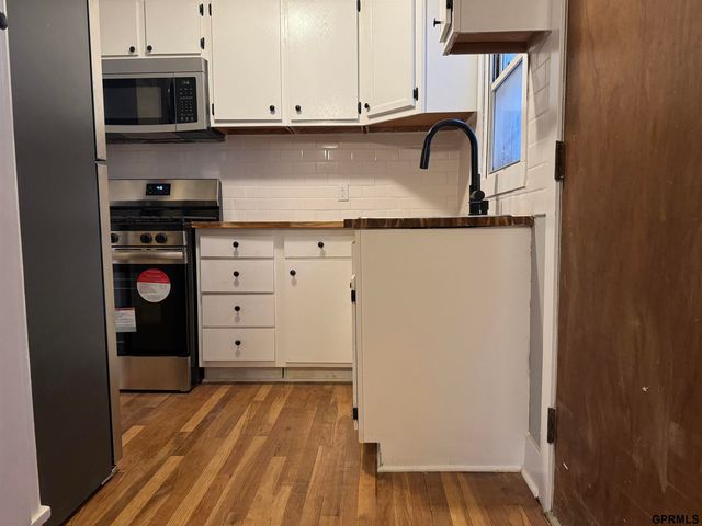 4218 Pinkney Street, Omaha, NE 68111