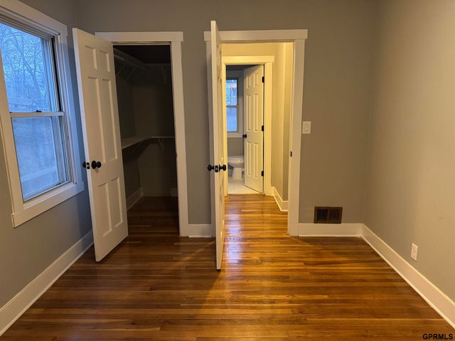 4218 Pinkney Street, Omaha, NE 68111