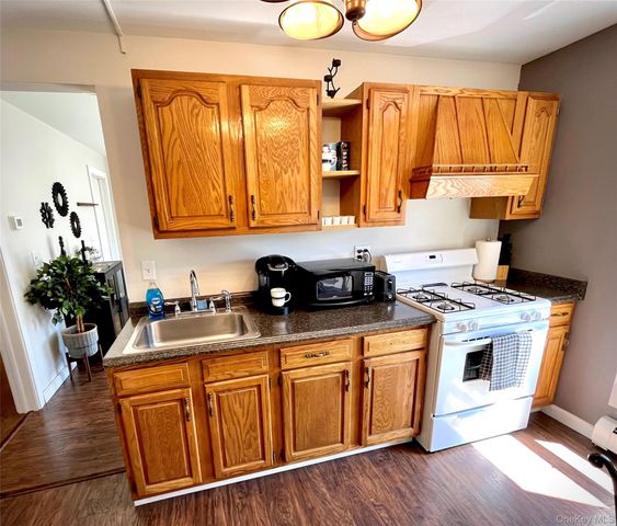29 Main Street 2B, Warwick, NY 10990