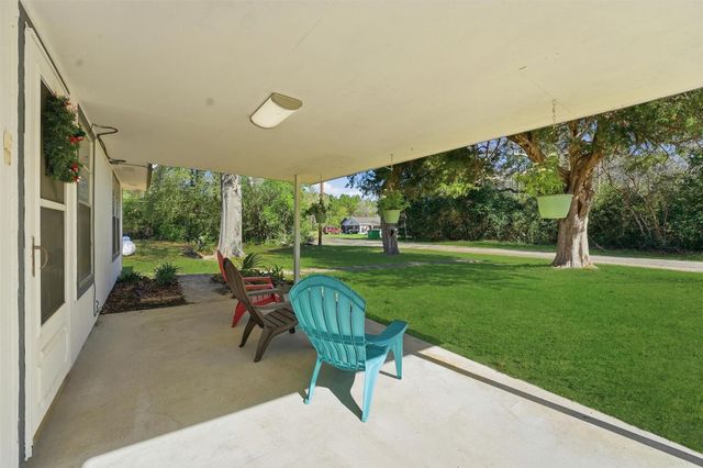 12782 Flowers Drive, Saratoga, TX 77585