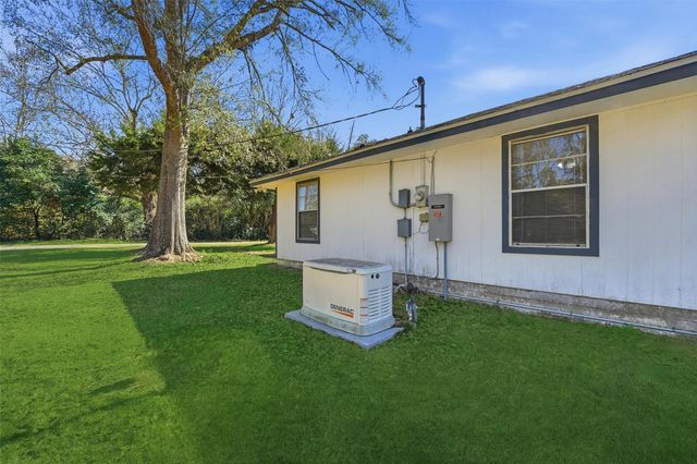 12782 Flowers Drive, Saratoga, TX 77585