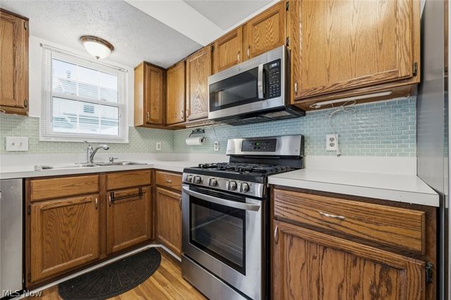 37608 Sturbridge Lane, Willoughby, OH 44094