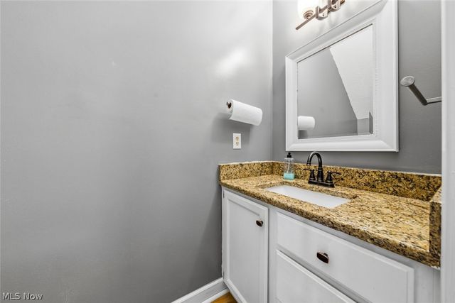 37608 Sturbridge Lane, Willoughby, OH 44094