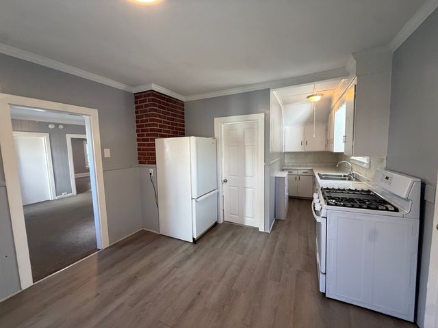 412 Court St 1, Plymouth, MA 02360