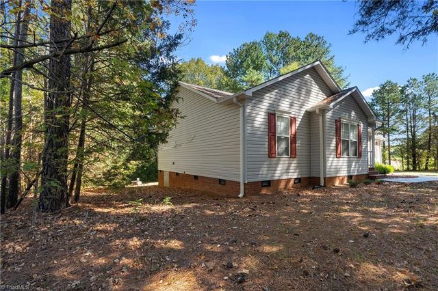 3339 Kennedy Road, Thomasville, NC 27360