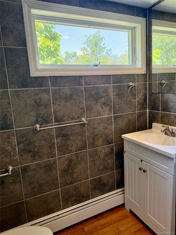 1906 Route 300, Newburgh, NY 12550