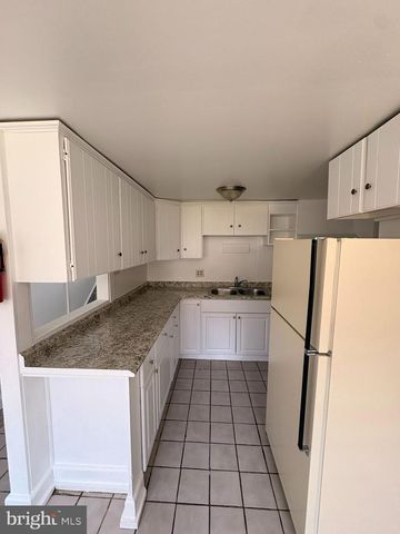 1402 COSGROVE ST, Marcus Hook, PA 19061