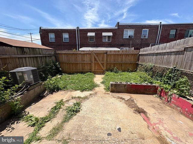 1402 COSGROVE ST, Marcus Hook, PA 19061