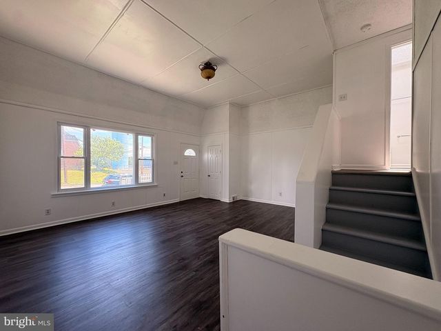 1402 COSGROVE ST, Marcus Hook, PA 19061