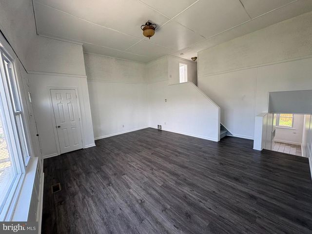 1402 COSGROVE ST, Marcus Hook, PA 19061