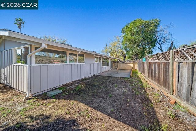 1737 Ravenwood Dr, Concord, CA 94520