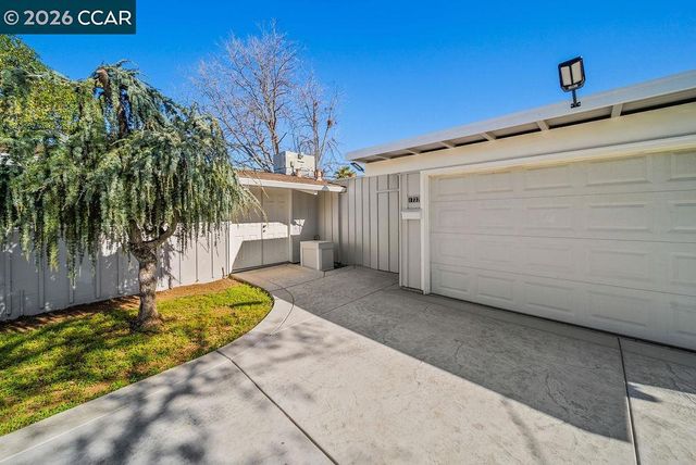 1737 Ravenwood Dr, Concord, CA 94520