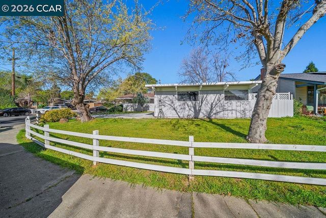 1737 Ravenwood Dr, Concord, CA 94520