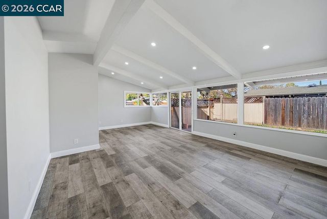 1737 Ravenwood Dr, Concord, CA 94520