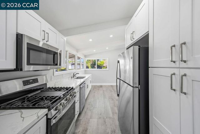 1737 Ravenwood Dr, Concord, CA 94520