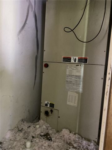 1021 W Main St, Alice, TX 78332