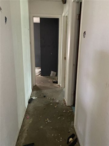 1021 W Main St, Alice, TX 78332