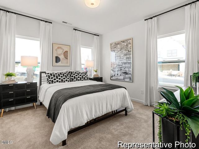 271 Periwinkle Place 200, Clayton, NC 27527