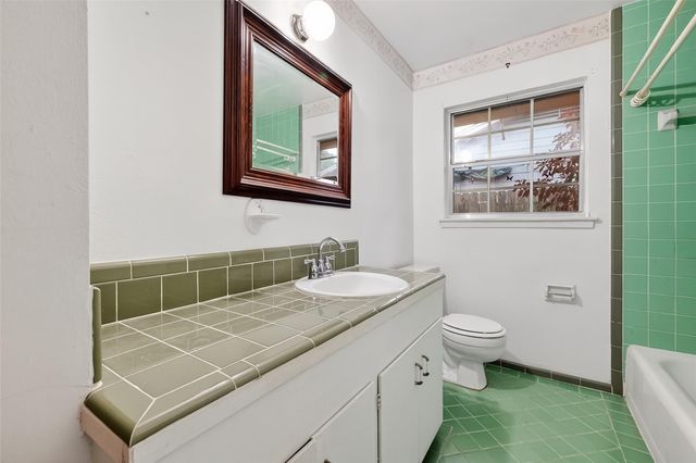 1912 Sedgie Drive, Houston, TX 77080