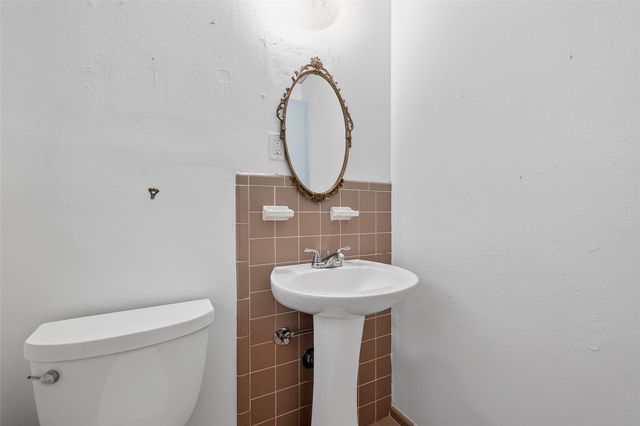 1912 Sedgie Drive, Houston, TX 77080