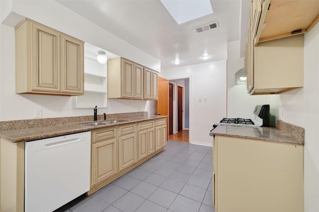 1912 Sedgie Drive, Houston, TX 77080