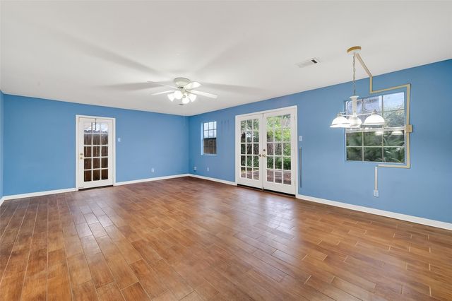 1912 Sedgie Drive, Houston, TX 77080