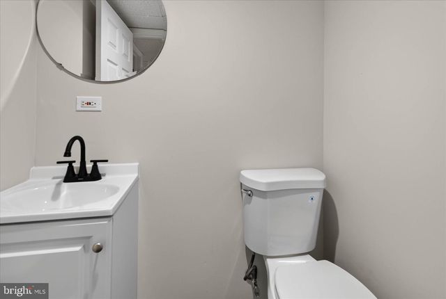 1044 W ASHLAND AVE, Glenolden, PA 19036