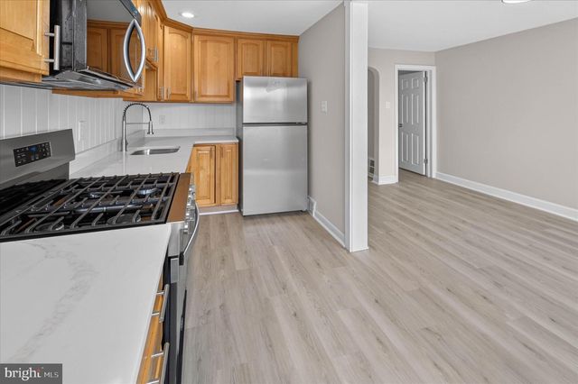 1044 W ASHLAND AVE, Glenolden, PA 19036