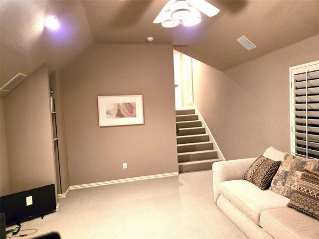 23 Ashton Court, Dallas, TX 75230