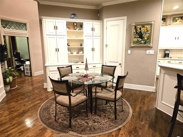 23 Ashton Court, Dallas, TX 75230