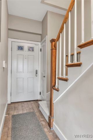 17 Mayfair Lane, Buffalo, NY 14201