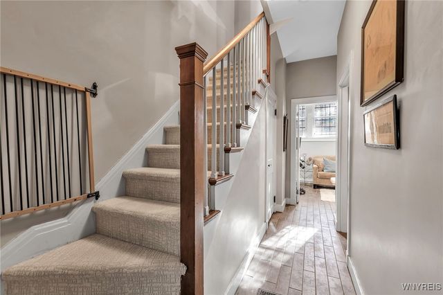 17 Mayfair Lane, Buffalo, NY 14201