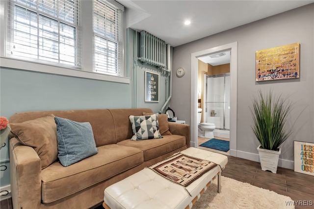 17 Mayfair Lane, Buffalo, NY 14201