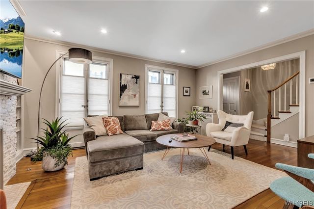 17 Mayfair Lane, Buffalo, NY 14201