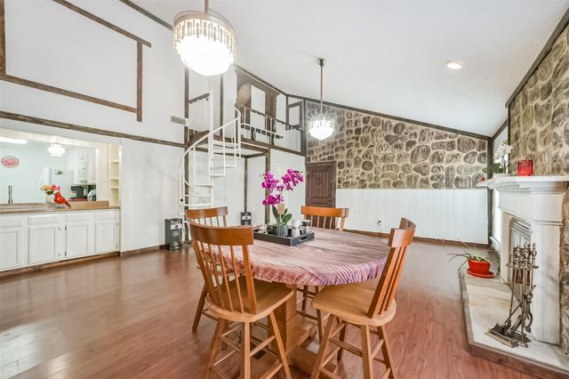 2814 Waypark Drive, Houston, TX 77082