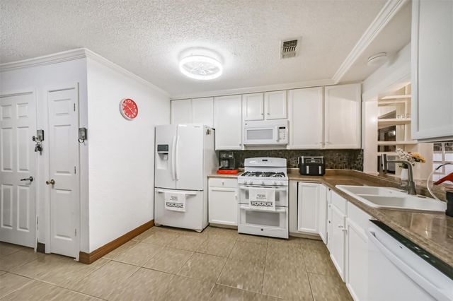 2814 Waypark Drive, Houston, TX 77082