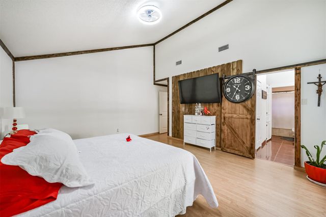 2814 Waypark Drive, Houston, TX 77082