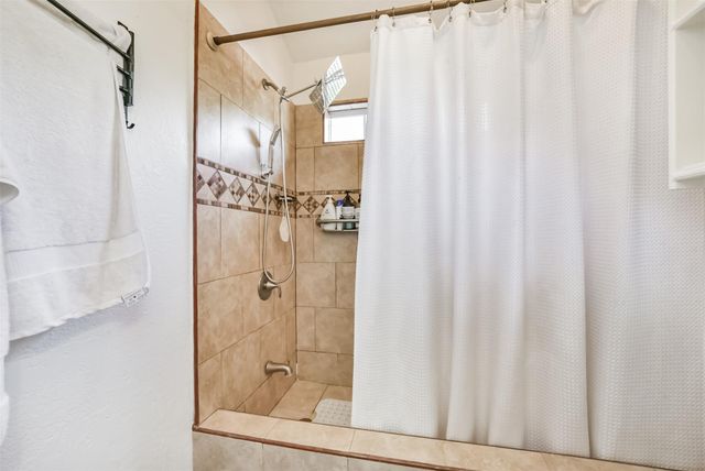 2814 Waypark Drive, Houston, TX 77082