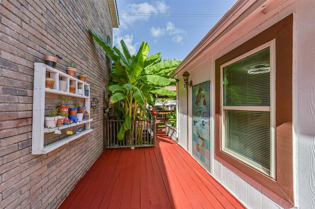 2814 Waypark Drive, Houston, TX 77082