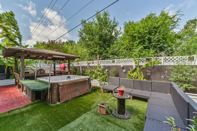2814 Waypark Drive, Houston, TX 77082