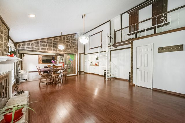 2814 Waypark Drive, Houston, TX 77082