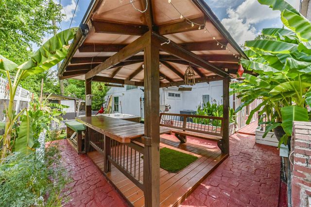 2814 Waypark Drive, Houston, TX 77082